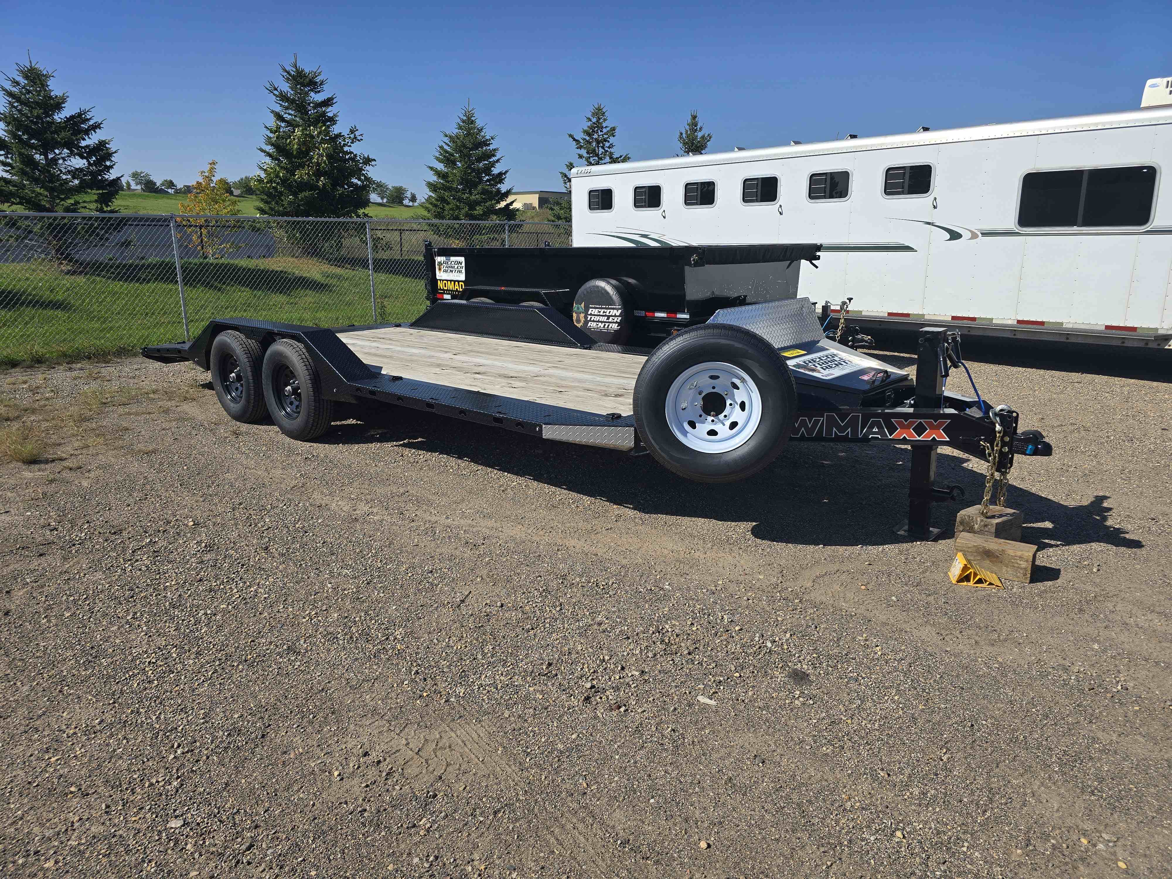 20' car hauler trailer rental - 102 inch wide car hauler for vehicles and equipment in Lonsdale, MN